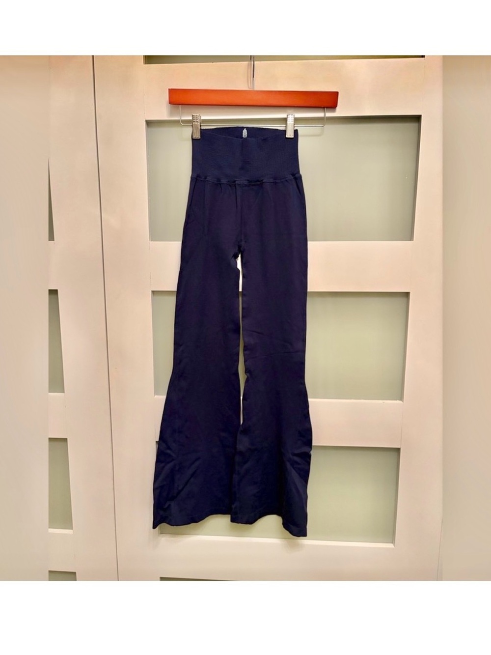 Free People Movement Flared Leggings in Dark Blue XS/S NEW